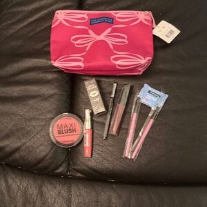 Make up and make up pouch bundle